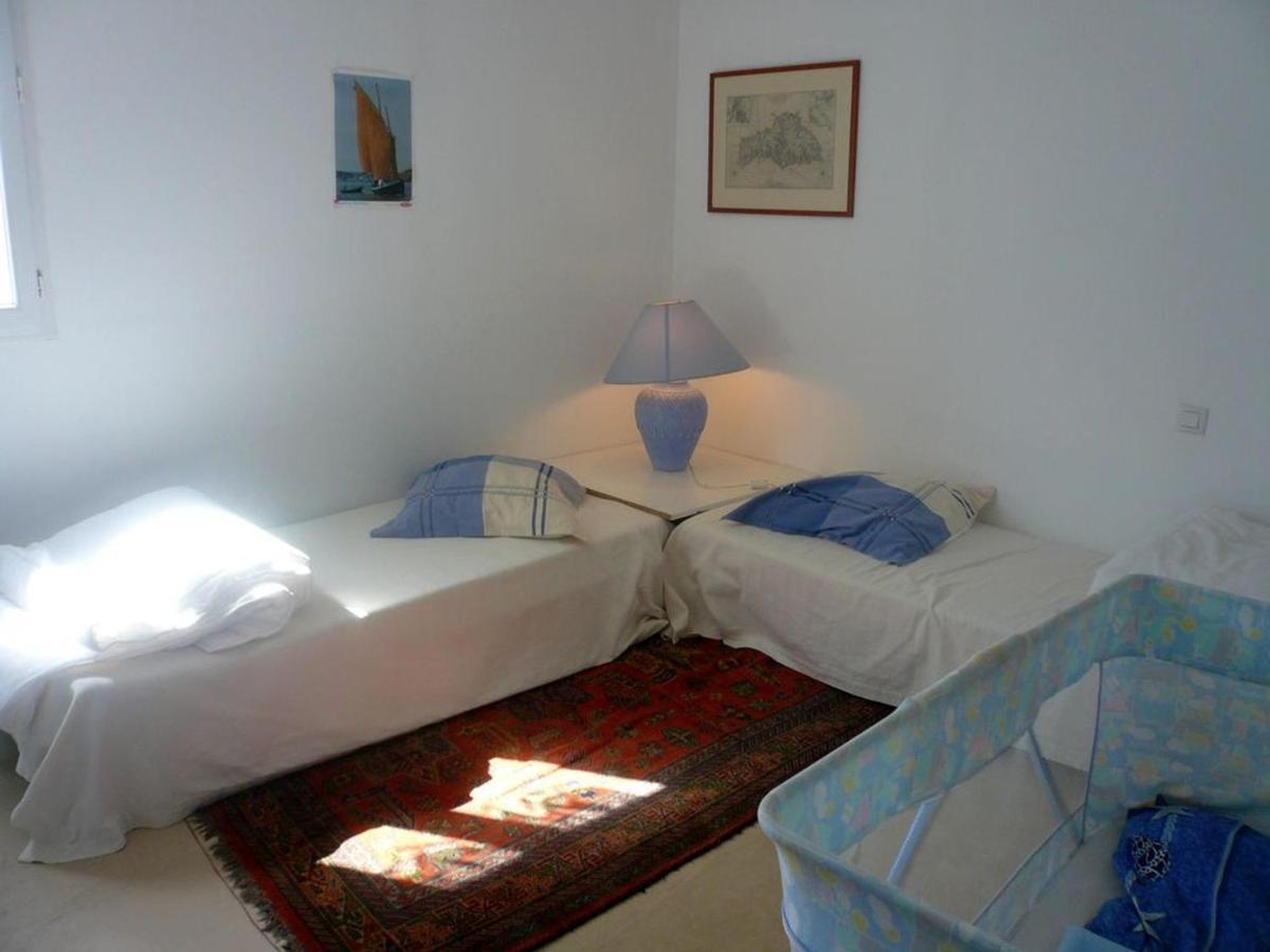 Maison Mitoyenne 3 Ch. Avec Jardin, Terrasse Et Poele A Bois, Proche Du Port De Sauzon, Animaux Ok - Fr-1-418-160 Экстерьер фото