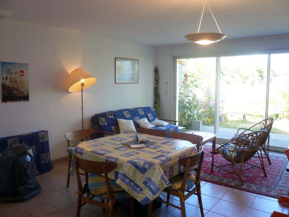 Maison Mitoyenne 3 Ch. Avec Jardin, Terrasse Et Poele A Bois, Proche Du Port De Sauzon, Animaux Ok - Fr-1-418-160 Экстерьер фото