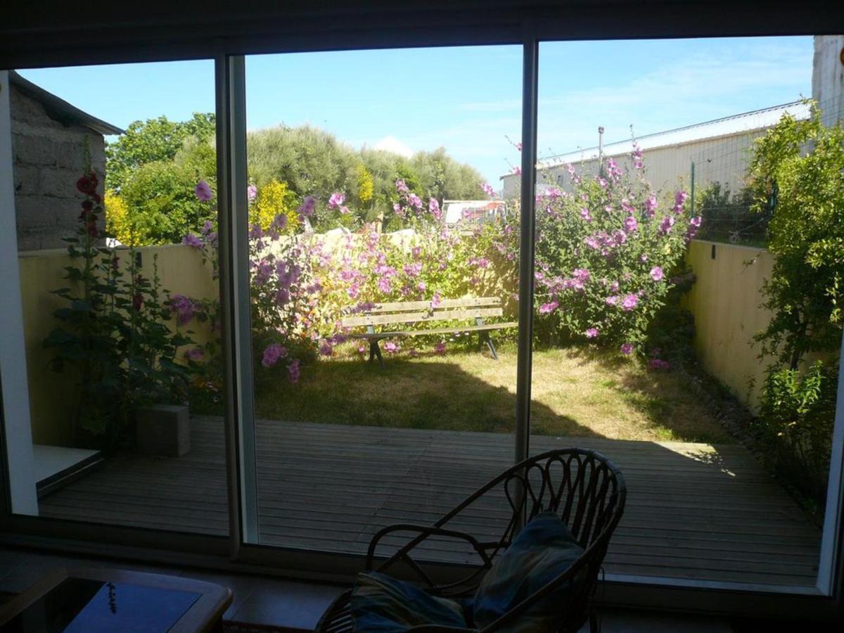 Maison Mitoyenne 3 Ch. Avec Jardin, Terrasse Et Poele A Bois, Proche Du Port De Sauzon, Animaux Ok - Fr-1-418-160 Экстерьер фото