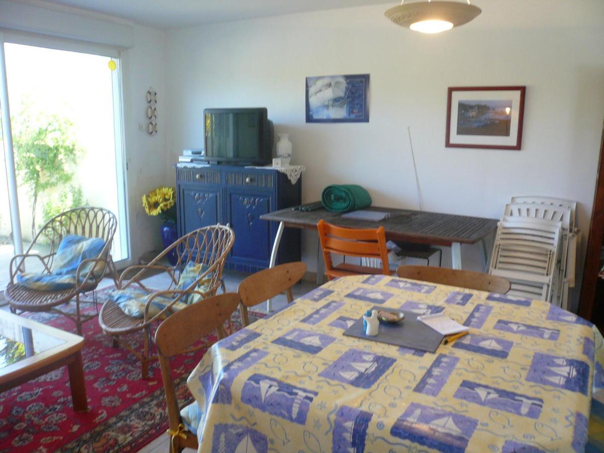 Maison Mitoyenne 3 Ch. Avec Jardin, Terrasse Et Poele A Bois, Proche Du Port De Sauzon, Animaux Ok - Fr-1-418-160 Экстерьер фото